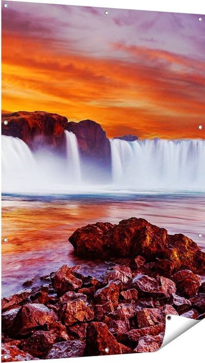 Gards Tuinposter Waterval bij een Oranje Hemel - 100x150 cm - Tuindoek - Tuindecoratie - Wanddecoratie buiten - Tuinschilderij