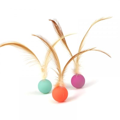 Dailygoods- Kattenballen 3 Stuks - Speelgoed met Veren - Kleurrijke Springballen - Siliconenmateriaal - Veilig en Gezond - Interactie voor Katten - Speelgoedbal