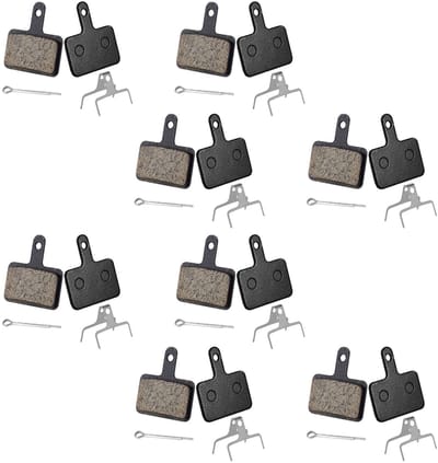 Dailygoods- Fietsremblokken 8 Paar - Compatibel met Shimano - Vervangende Fietsschijfremblokken - Hars Semi-metaal - 35x30x4mm - Inclusief Pinnen/Granaatscherven - Remblokken