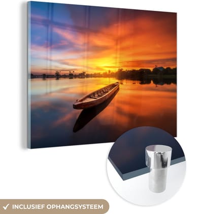 MuchoWow - Glasschilderij - Kamer decoratie - Boot - Zonsondergang - Oranje - Water - 160x120 cm - Wanddecoratie - Foto op glas - Glas schilderij - Acrylglas