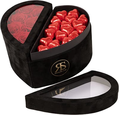 Chocolade box Mary J rood - Ruim assortiment aan Luxe & Handgemaakte cadeaus - Verras op een speciale manier - 2 jaar houdbare rozen!
