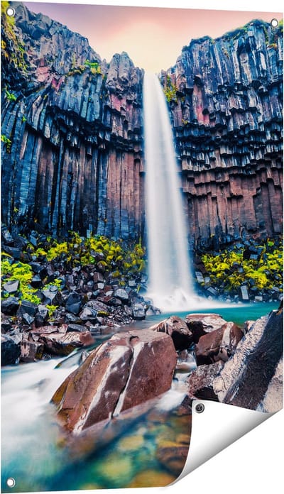 Gards Tuinposter Waterval in IJsland - 60x90 cm - Tuindoek - Tuindecoratie - Wanddecoratie buiten - Tuinschilderij
