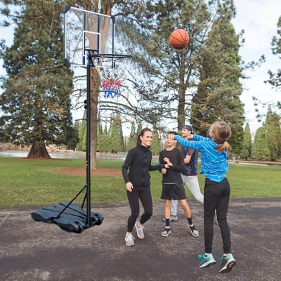 OKWISH Basketbalstandaard – Verstelbare Hoogte 164,59–213,36 cm – Met Wielen – Staal – Zwart – Binnen- en Buitengebruik
