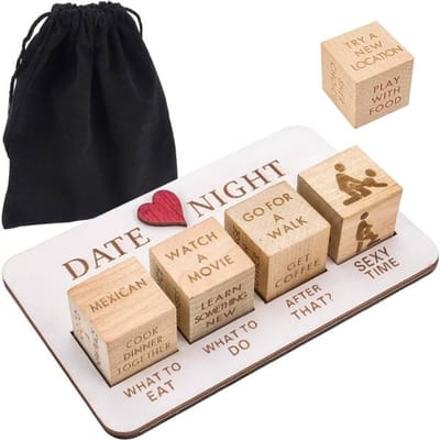 Romantische Date Night Dobbelsteenset - Romantisch koppelspel - Met opbergzak - Perfecte keuze voor Valentijnsdag, verjaardagen en bruiloften - 1 set - Valentijnsdagcadeau