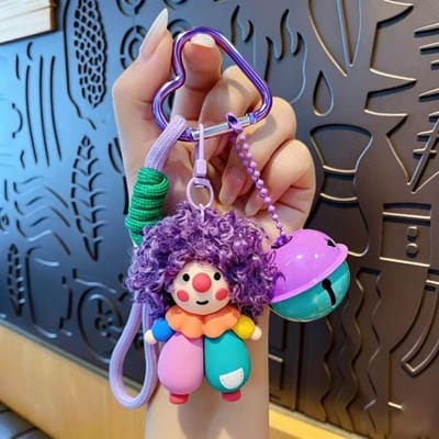 Nouveau Porte-clés Clown Cheveux Bouclés Drôle Créatif Charme de Sac en PVC Pendentif Dessin Animé Mignon Poupée Cheveux Bouclés Porte-clés Pour Femmes beige
