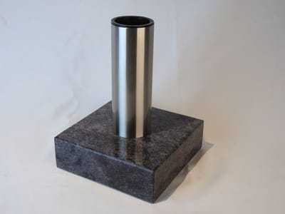 Grafvaas RVS - Grafversiering bloemenvaas - Graf decoratie - Weerbestendig granieten voet - 20 x 25 cm - Zilver grijs