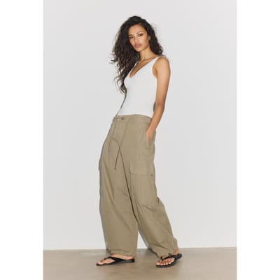 Stradivarius Body met V-hals en spaghettibandjes  Wit XS