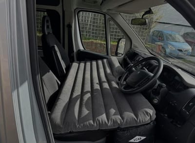 Luchtbed Bestelwagen - Cabine Slaapmat - Comfortabel Slapen - Perfecte Pasvorm - 155x75x10 cm - Zwart