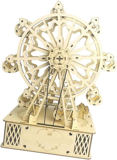 Houten Muziekdoos - Gedetailleerd Ornament - Cadeau Vrienden - Handgemaakt Model - 30cm Breed - Houtkleurig