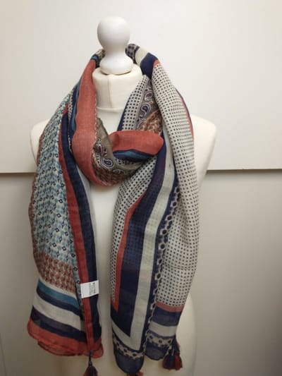 Lange dames sjaal Anna fantasiemotief tawny bruin wit blauw grijs