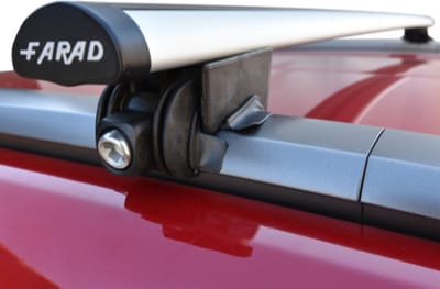 Dakdragers geschikt voor Ford Focus Active SW vanaf 2018 gesloten dakrailing – Aluminium –100kg laadvermogen – Merk Farad