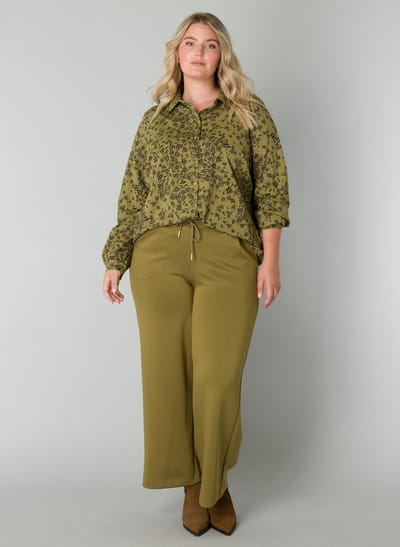 YEST CURVE Vedita Essential Tops - Avocado Green/Black - maat 2(50)