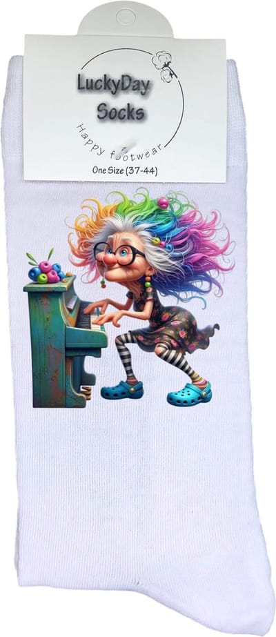 Oma - Opkikker - Grappige sokken - Valentijns cadeau - Verjaardagscadeau - Sint cadeau - Leuke sokken - Piano - Vrolijke sokken - Cadeautje - Grappig cadeau - Kerst Sokken - Vaderdag - Moederdag - Pensioen cadeau - Sokken maken Happy - 37-44