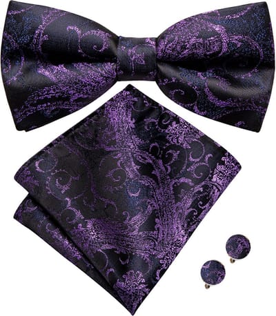 Sorprese Vlinderdas Set - Inclusief Pochet en Manchetknopen - 100% Zijde - Paisley Zwart/Paars - Luxe Heren Accessoireset - Strik - Vlinderstrik