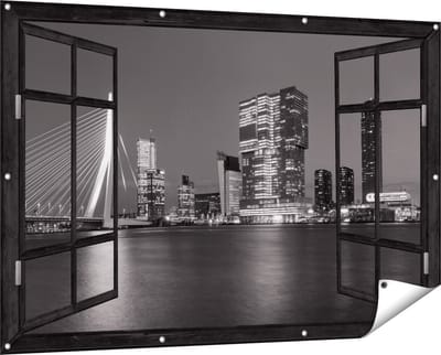 Gards Tuinposter Doorkijk Rotterdamse Skyline - Zwart Wit - 150x100 cm - Tuindoek - Tuindecoratie - Wanddecoratie buiten - Tuinschilderij