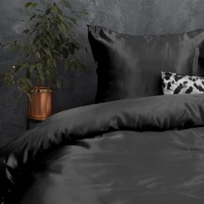 Sleeptime Beauty Skin Care Dekbedovertrek - Eenpersoons - 140x200/220 + 1 kussensloop 60x70  - Zwart