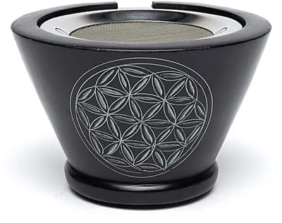 Wierookbrander zeepsteen zwart Bloem des Levens met zeef – 7 cm x 13 cm