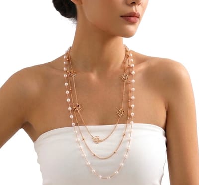Goudkleurige layer ketting voor dames met parels en bloem details