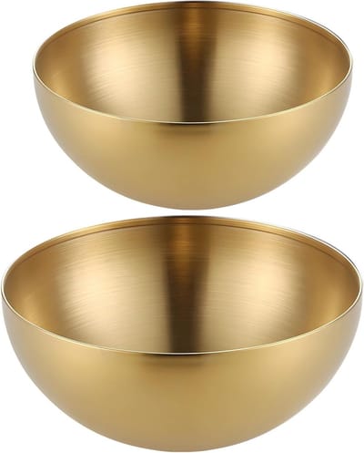 Ronde Saladeschalen van RVS in 15 cm en 20 cm, Perfect voor Fruit en Koude Pasta, Set van 2 Gouden Mengkommen met Zandstraaloppervlak
