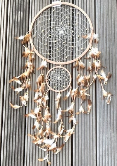 Dromenvanger Anke 2 rings bruine rand en veren