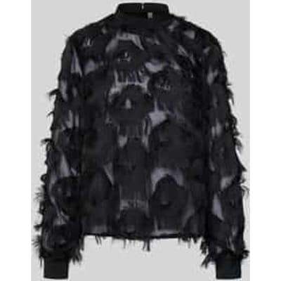 Semi-transparante blouse met franjes, model 'DIO'