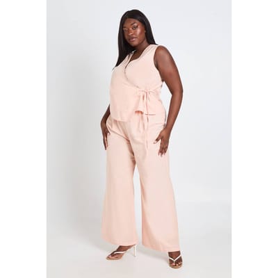 boohoo Dames Plus Linnen Boxy Overslagvestje En Wijde Pijpenbroek | Abrikoos | Maat: 44