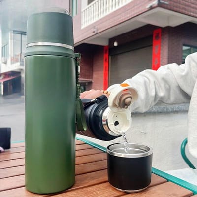 304 Zakelijke activiteiten, Cadeaus, Kantoor, Dubbeldeks buitensport, Draagbaar, Auto thermosbeker met grote capaciteit 950ML groen