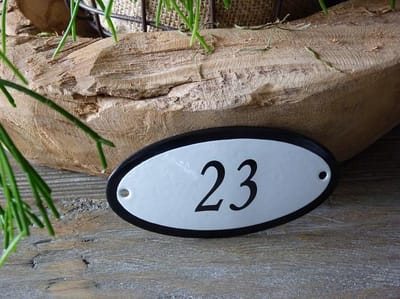 Emaille huisnummer 10x5 wit nr. 23