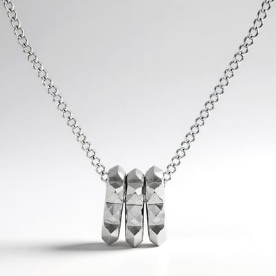 Cavill - Zilveren ketting 45 cm - 925 sterling zilver gerhodineerd - Ankerketting met 3 gefacetteerde hangers 8x8 mm - Elegant en modern sieraad