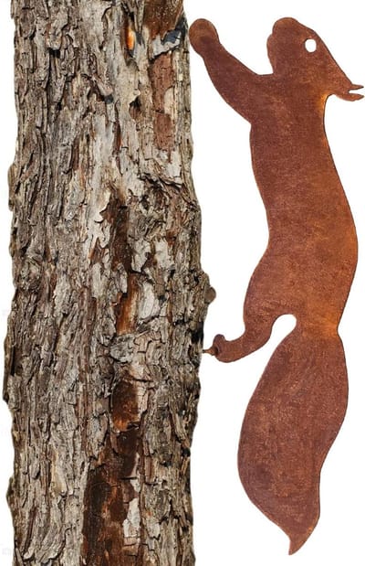 Eekhoorn voor Boom - Tuindecoratie in Metaal - 30 cm - Natuurlijke Roestpatina