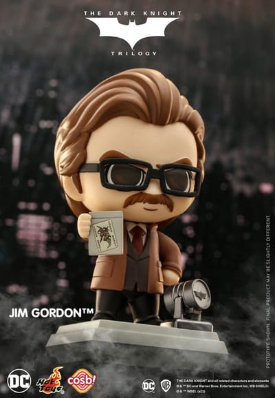 Hot Toys Lieutenant Jim Gordon Cosbi Mini Figure - Hot Toys - The Dark Knight Trilogy Figuur