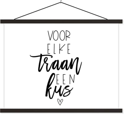 Posterhanger incl. Poster 40x30 cm - Schoolplaat - Beterschap - Quotes - Kus - Textielposter - Zwarte latten