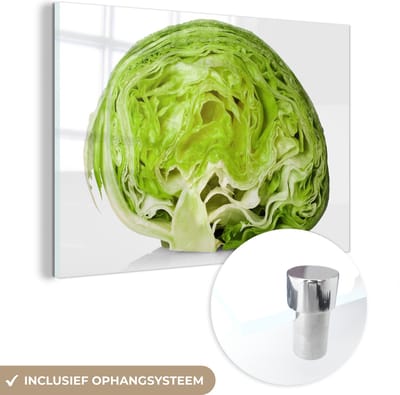 ® Glasschilderij 180x120 cm - Schilderij acrylglas - Een doorsnede van ijsbergsla met witte achtergrond - Foto op glas - Muurdecoratie woonkamer - Wanddecoratie slaapkamer - Schilderijen