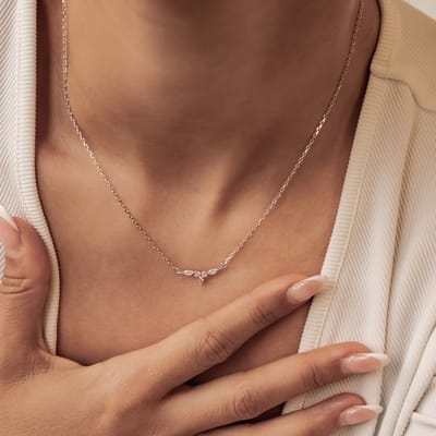 Hey Happiness Kroon Zirconia Ketting Dames - 925 Sterling Zilver - Hanger met Zirkonia Steen - Cadeau Voor Haar - Verstelbaar 45 cm