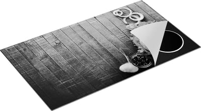 Chefcare Inductie Beschermer Hamburger op Bruine Houten Planken - Zwart Wit - 90x50 cm - Afdekplaat Inductie - Kookplaat Beschermer - Inductie Mat