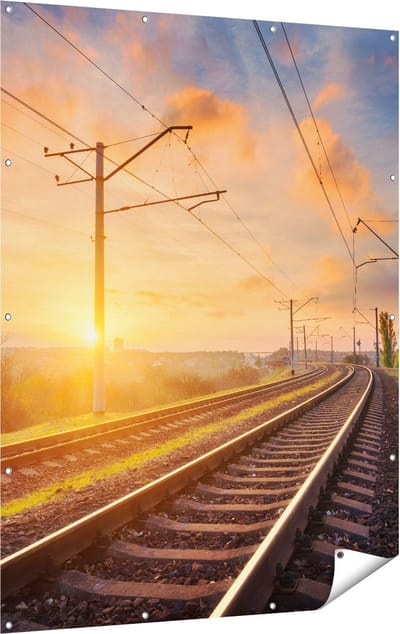 Gards Tuinposter Rails Spoorweg bij Zonsondergang - 120x160 cm - Tuindoek - Tuindecoratie - Wanddecoratie buiten - Tuinschilderij