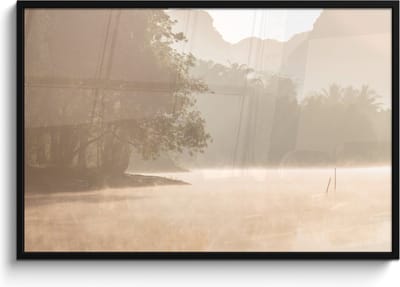 Poster in lijst - Fotolijst 120x80 cm - Posters - Landschap - Bos - Water - Mist - Beige - Posterlijst zwart - Wanddecoratie badkamer - Muurdecoratie WC - Decoratieve accessoires - Toilet muur decoratie