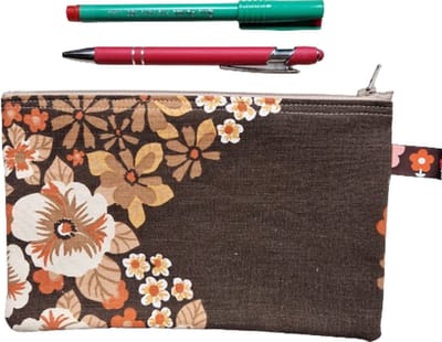 Toetie & Zo - Etui - Retro - Stof - Bloemen - Bruin - Beige - Mobieltas - Makeuptas
