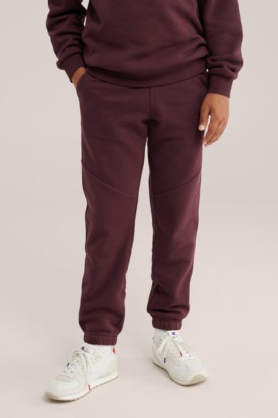 WE Fashion Jongens regular fit joggingbroek met embroidery