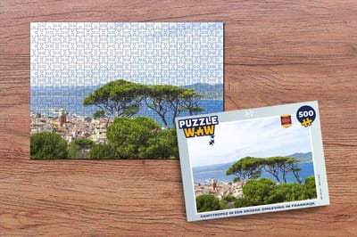 Puzzel Saint-Tropez in een groene omgeving in Frankrijk - Legpuzzel - Puzzel 500 stukjes