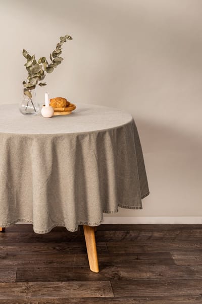 Tiseco Home Studio - Tafelkleed MYRNA - - 100% katoen - Gemakkelijk onderhoud, tijdloze elegantie - Dia 180 cm - Taupe