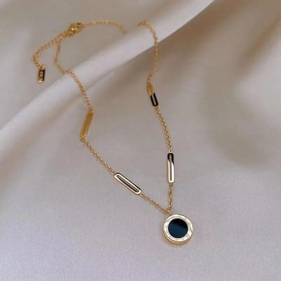 Collier pendentif en acier titane classique à la mode avec plaquette numérique romaine 2023, accessoires de bijoux de mode, collier sexy pour femmes de fête gray