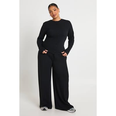 boohoo Dames Plus rib met doorlopende knoop, langmouwige top & broek co-ord | Zwart | Maat: 48