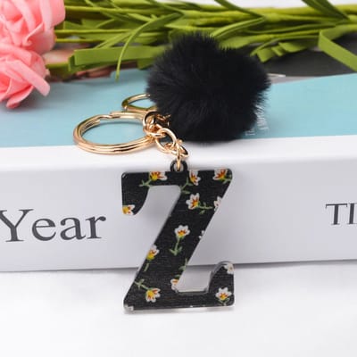 Letter Sleutelhanger A-Z – Luxe Initialen Sleutelhanger met Pompon & Kwastje – Tashanger voor Dames & Meisjes – Accessoire voor Sleutelbos, Handtas, Rugzak & Autosleutel – Persoonlijk Cadeau voor Vrouw, Moeder, Dochter & Vriendin