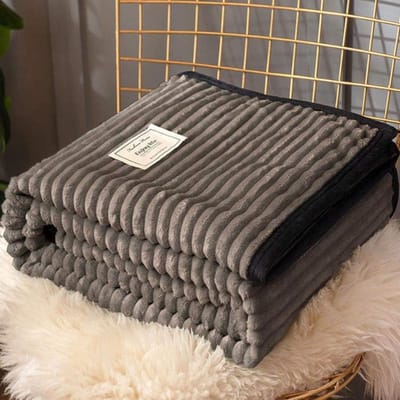 Zachte Warme Deken - Fleece Plaid - Comfortabel Ontspannen - Anti-statisch Materiaal - 200x230cm - Eff eenkleurig