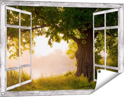 Gards Tuinposter Doorkijk Eikenboom aan het Water met Volle Bladeren - 90x60 cm - Tuindoek - Tuindecoratie - Wanddecoratie buiten - Tuinschilderij