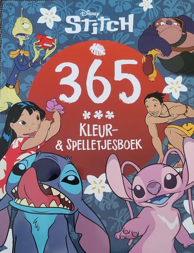 365 dagen Kleur- en spelletjesboek Lilio en Stitch - kleurboek voor kinderen - elke dag een leuke kleurplaat of spelletje