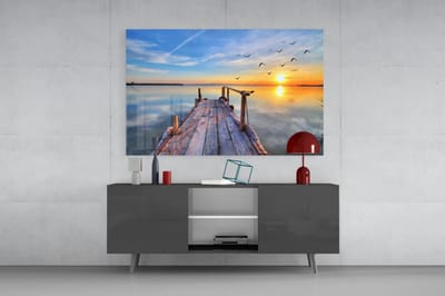 Glasschilderij Zonsondergang aan het Meer – Houten Steiger – Luxe Wanddecoratie – Gehard Glas 4 mm - 110 x 70 cm
