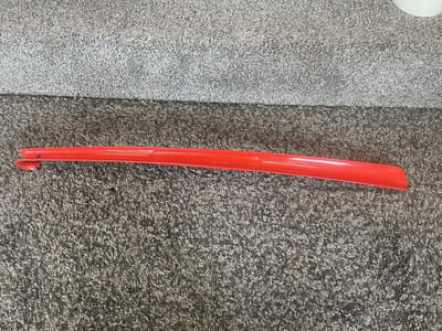 Schoenlepel 70cm lang stevig - schoenlepels - lange schoenlepel - shoehorn Rood