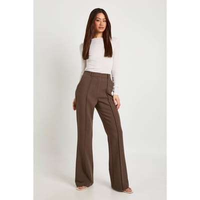 boohoo Dames Lange Essential Wijduitlopende Pijpen Gesneden Broek | Taupe | Maat: 18/36L
